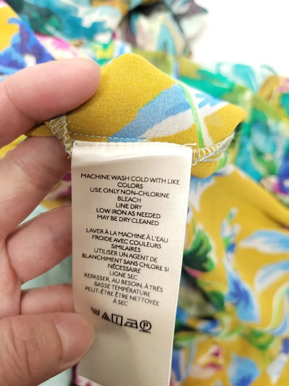 By Anthropologie V-Neck Flutter-Sleeve Maxi Dress Size XL Multicolor Lined